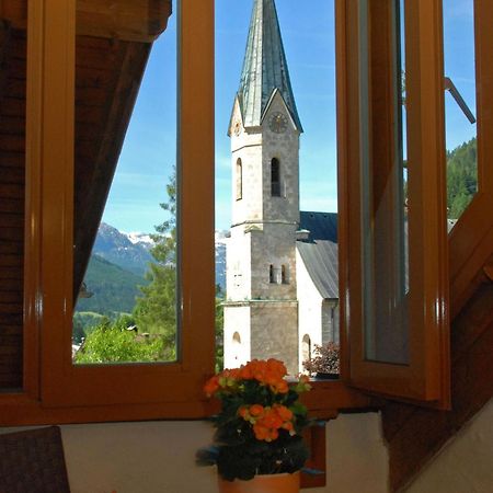 Dachstein West Hotel Gmbh-Kirchenwirt Russbach Русбах-ам-Пас-Ґшютт Екстер'єр фото